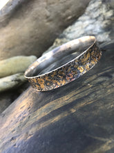 Load image into Gallery viewer, Fabrica Handmade Keum Boo Etched Sterling Silver/24k Gold Bracelet Oxidised.