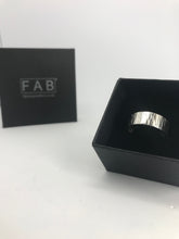 Load image into Gallery viewer, 925 Sterling Silver Mens Handmade Textured Ring In Jewellery Box.