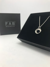 Load image into Gallery viewer, 925 Sterling Silver Jewellery Pendant 60&#39;s/70&#39;s Retro Pattern, shown in supplied Eco Friendly box.