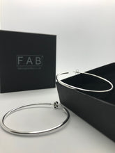 Load image into Gallery viewer,  2mm Solid Silver Wire Large, displayed on supplied black jewellery box.